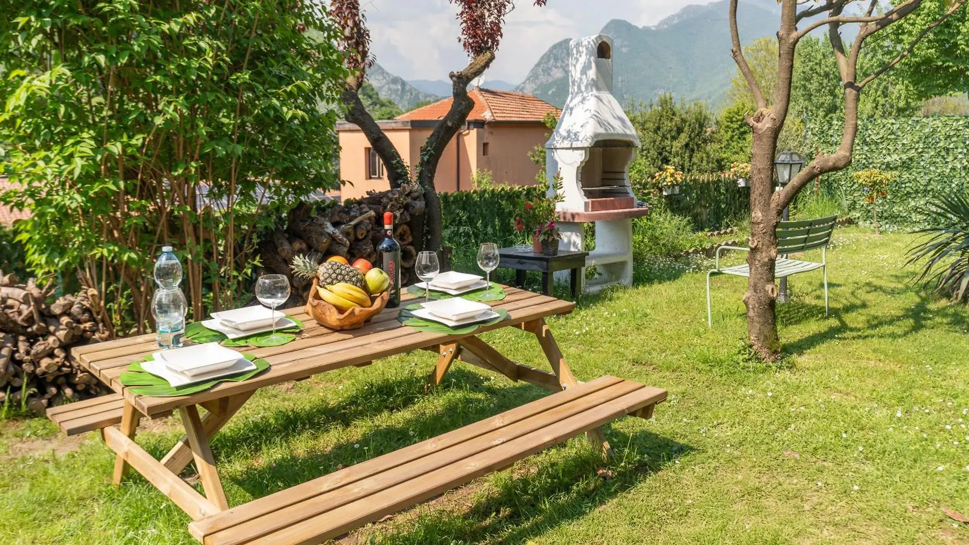 Garda Garden Apartment Roe Italië